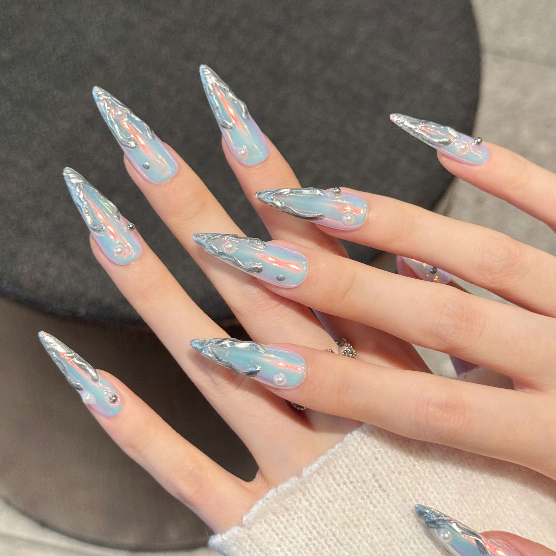 10개 실버 오로라 롱 스틸레토 가짜 손톱 메탈 엣지  - Nail Art Press On 리뷰 및 가격